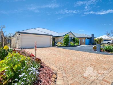 6 Claymore Loop, Dalyellup WA 6230