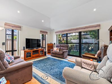 16D Bridge Street, Wilson WA 6107