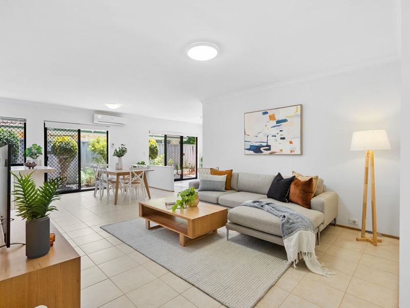 15 Plane Tree Grove, O'Connor