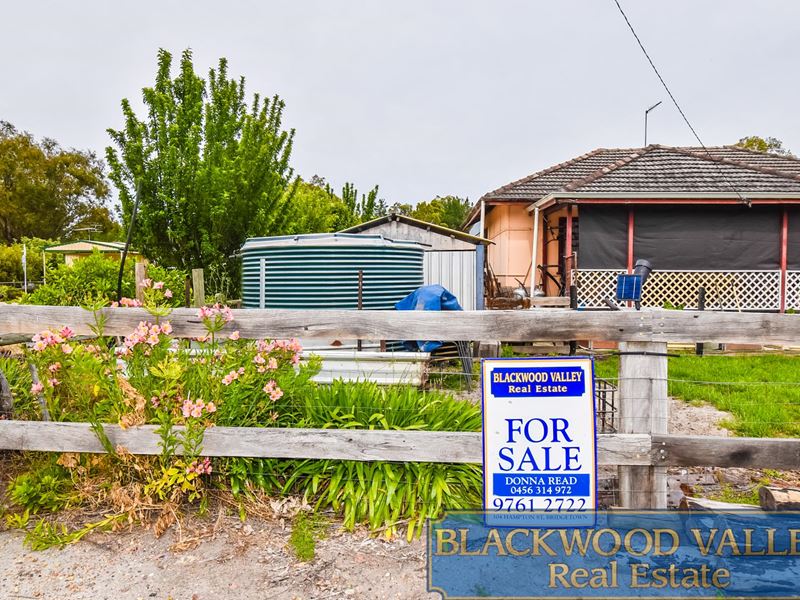 7 Giles Street, Wilga WA 6243