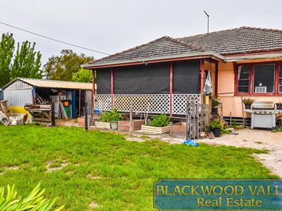 7 Giles Street, Wilga WA 6243