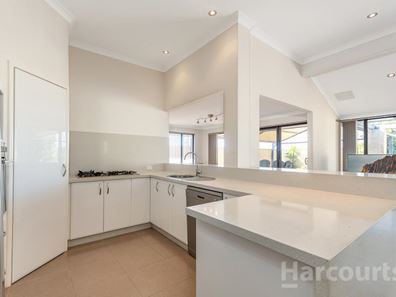 15 Wilcannia Elbow, Currambine WA 6028