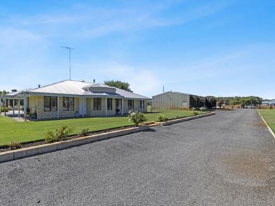 40 Rogers Road, Barragup WA 6209