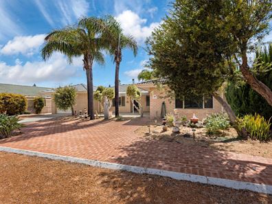 14 Mersey Drive, Cape Burney WA 6532