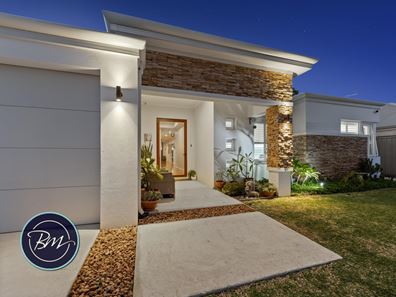 39 Velaluka Drive, Lake Coogee WA 6166