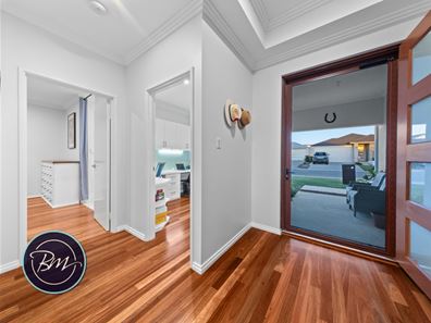 39 Velaluka Drive, Lake Coogee WA 6166