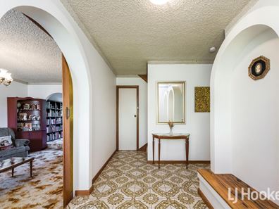 21 Frimley Way, Morley WA 6062