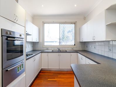 5 Mcgregor Street, Embleton WA 6062