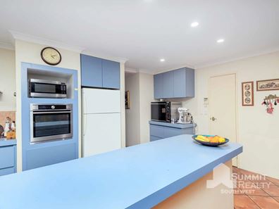 4 Jib Rise, Leschenault WA 6233