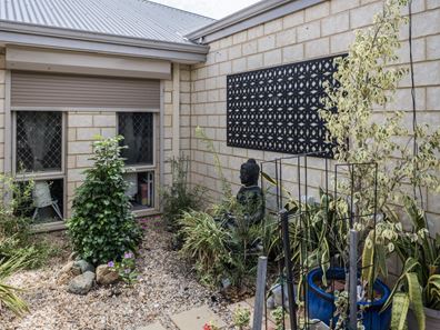72 Premier Circle, Dongara WA 6525
