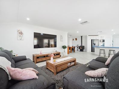11 Dongara Circle, Jane Brook WA 6056