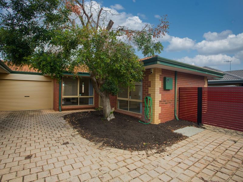 4/9 Mathoura Street, Midland