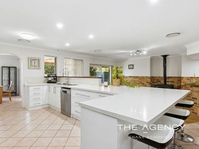 48 Markham Way, Swan View WA 6056