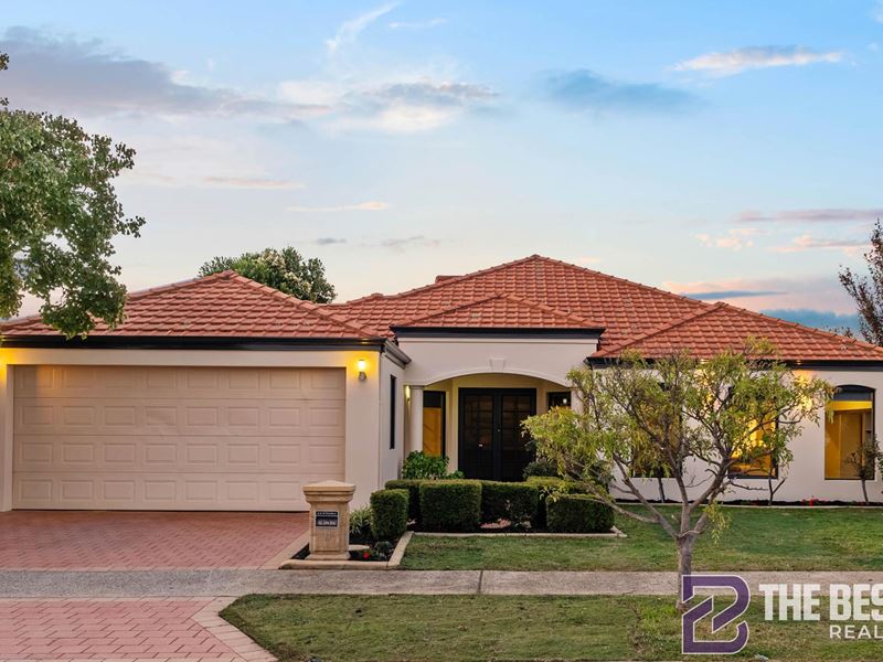 11 Warrego Street, Hammond Park WA 6164
