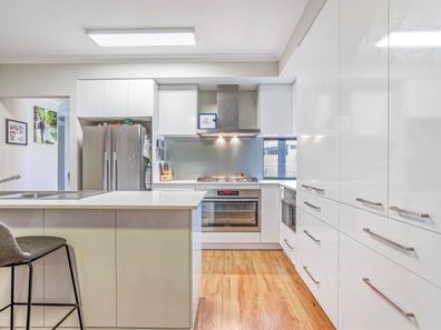 234A Seville Drive, Seville Grove WA 6112