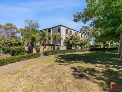 26/2 Pengilly Road, Orelia WA 6167