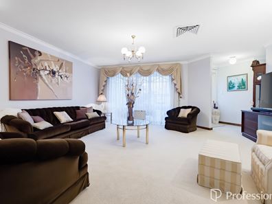35 Scribbly Gum Square, Willetton WA 6155