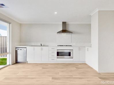 17 Lancelin Cres, Two Rocks WA 6037