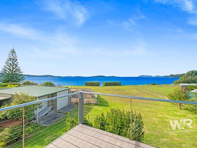 5 Stubbs Road, Little Grove WA 6330