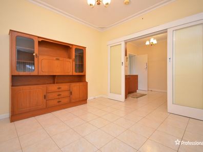 30 Boundary Road, St James WA 6102