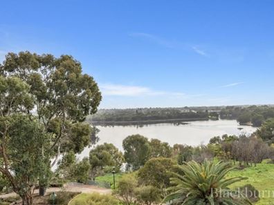 10/1 Tanunda Drive, Rivervale WA 6103