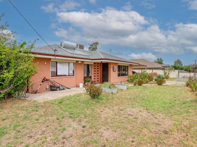 14 Werndley Street, Armadale WA 6112