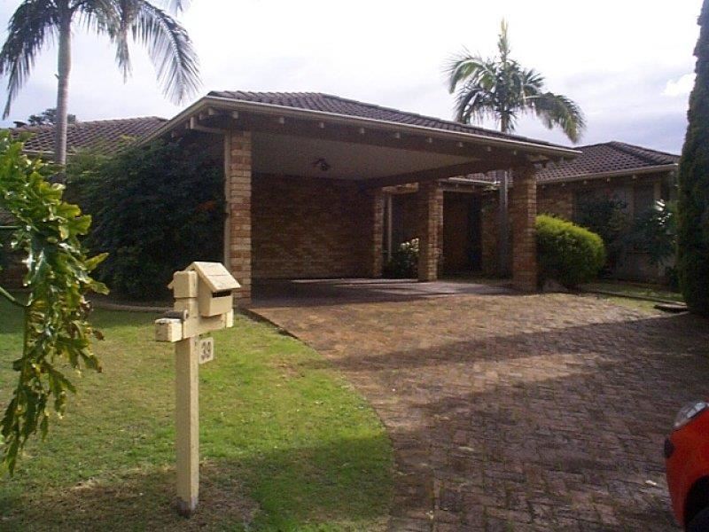 39/ Cotton   Crescent, Bull Creek WA 6149