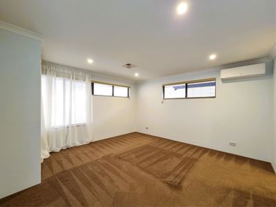 62 Silvershot Avenue, Harrisdale WA 6112