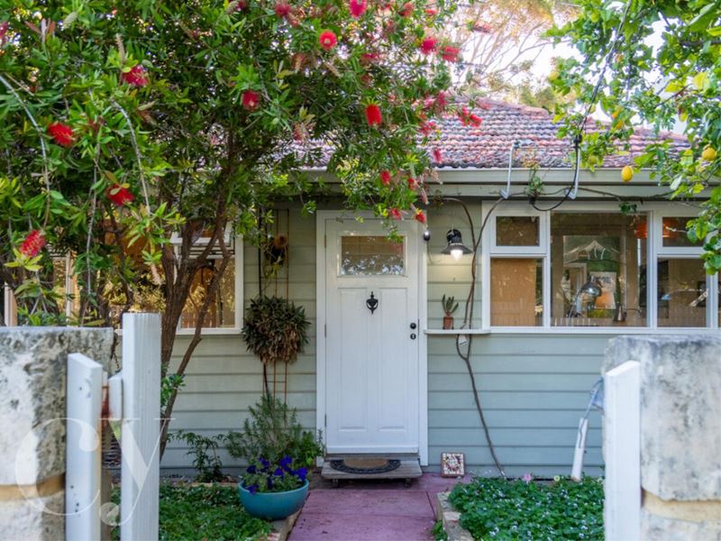 11 Chester Street, South Fremantle WA 6162