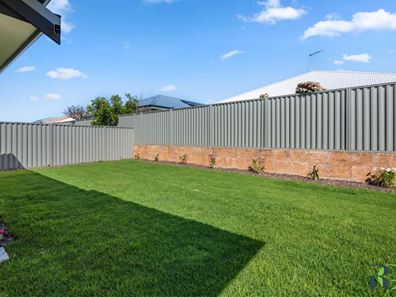 12 Sase Frontage, South Yunderup WA 6208