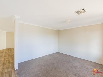 7 Nunney Road, Orelia WA 6167