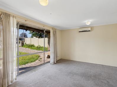 12 Natham Square, Swan View WA 6056