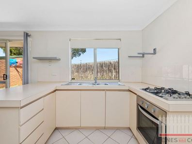 7/1 Iolanthe Street, Bassendean WA 6054
