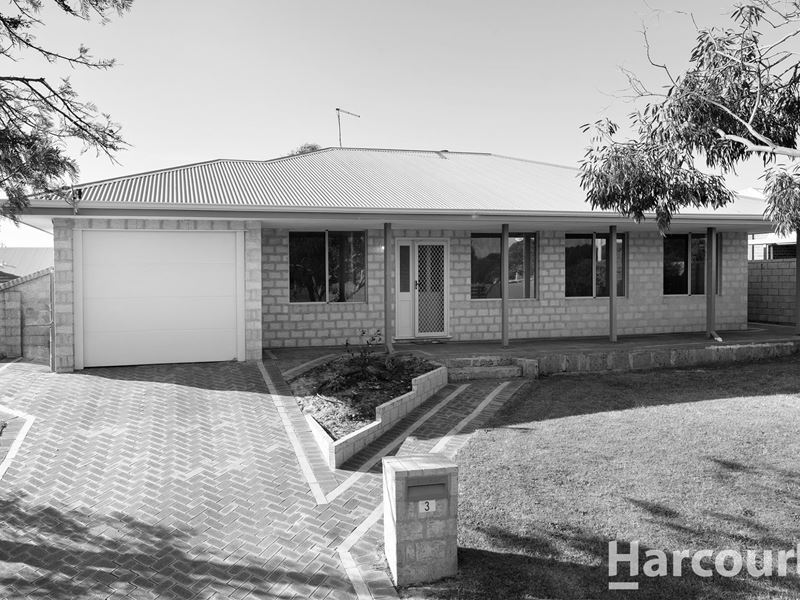 3 Woodlands Road, Golden Bay WA 6174