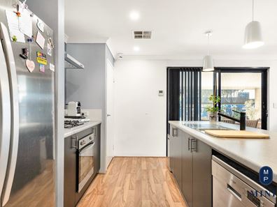 25 Jasmin Promenade, Byford WA 6122