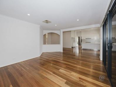 49 Urbahns Crescent, Bateman WA 6150