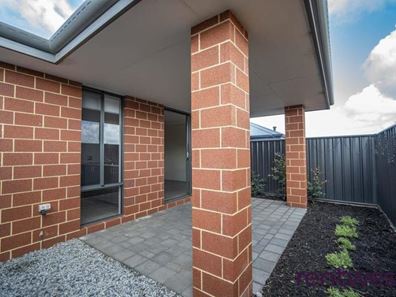 32 Allardice Road, Midvale WA 6056