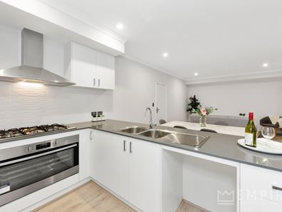10b Frederick Road, Hamilton Hill WA 6163