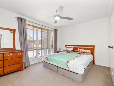 9/152 Hamilton Street, Queens Park WA 6107