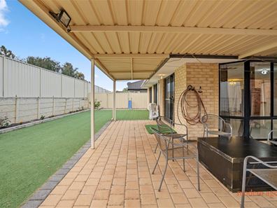 9 Wundu Enterance, South Guildford WA 6055