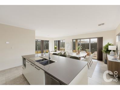11 Narran Street, Anketell WA 6167