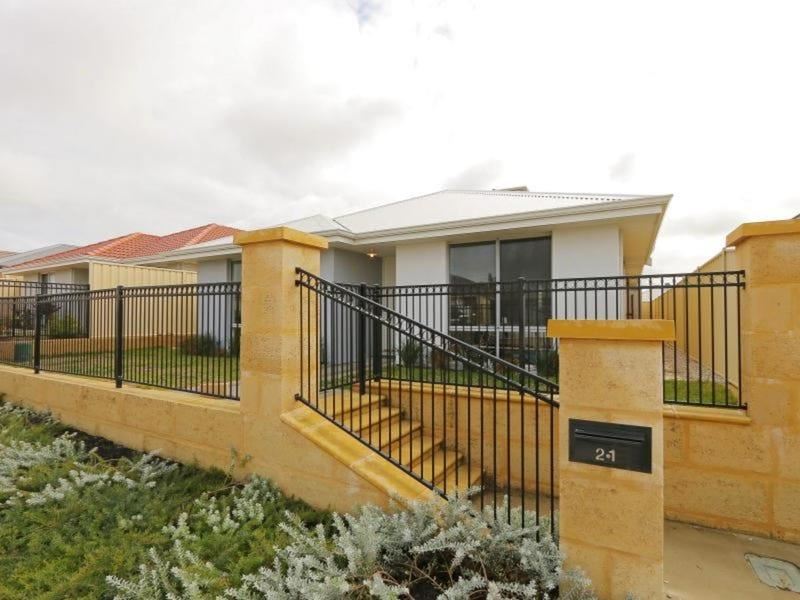 21 Payanna Grange, Lakelands