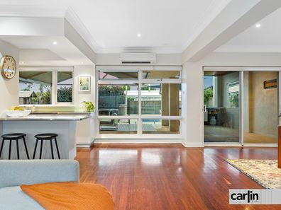 30 Windfield Road, Melville WA 6156