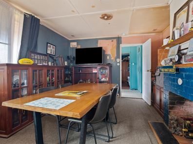 17 Davidson Street, South Kalgoorlie WA 6430