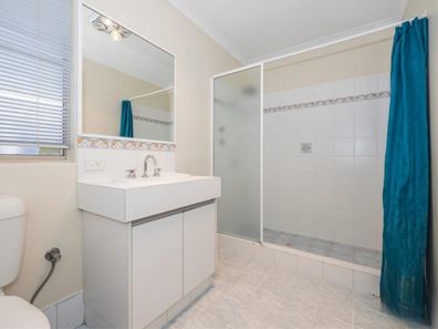50 Lithgow Drive, Clarkson WA 6030