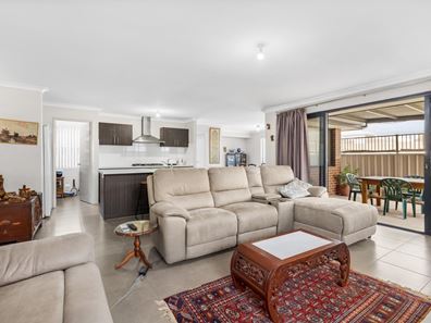 13/54 Cob Road, Brabham WA 6055