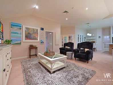 4 Montash Retreat, Woodvale WA 6026