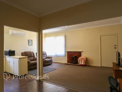 9 Calman Street, Nulsen WA 6450