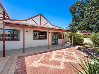 11 Oberthur Street, South Kalgoorlie WA 6430