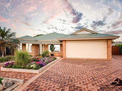 25 Waterfront Circle, Drummond Cove WA 6532